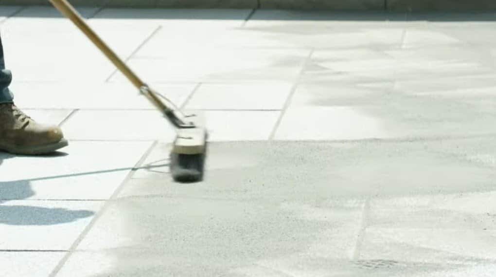 монтаж гранита